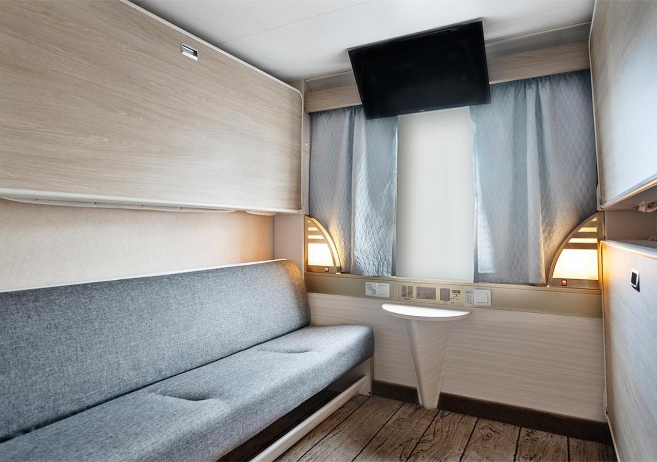 Viking Line Ferry Gabriella - 2-Night Cruise Stockholm-Helsinki-Stockholm Hotell Rom bilde